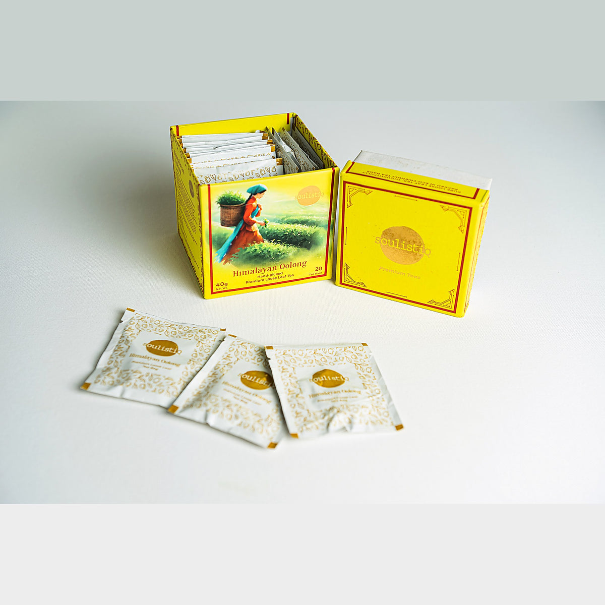SoulistiQ Himalayan Oolong — open box with tea envelopes