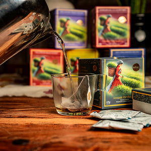 Pouring SoulistiQ loose leaf tea
