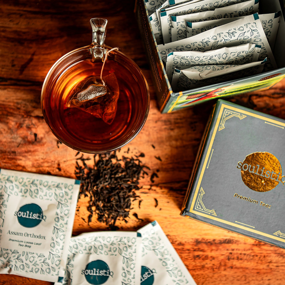 SoulistiQ loose leaf tea: the leaf, a cut bag and the sealed envelopes